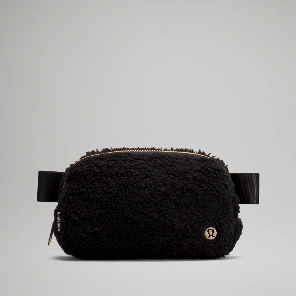 Lululemon Black Fleece Everywhere Belt Bag